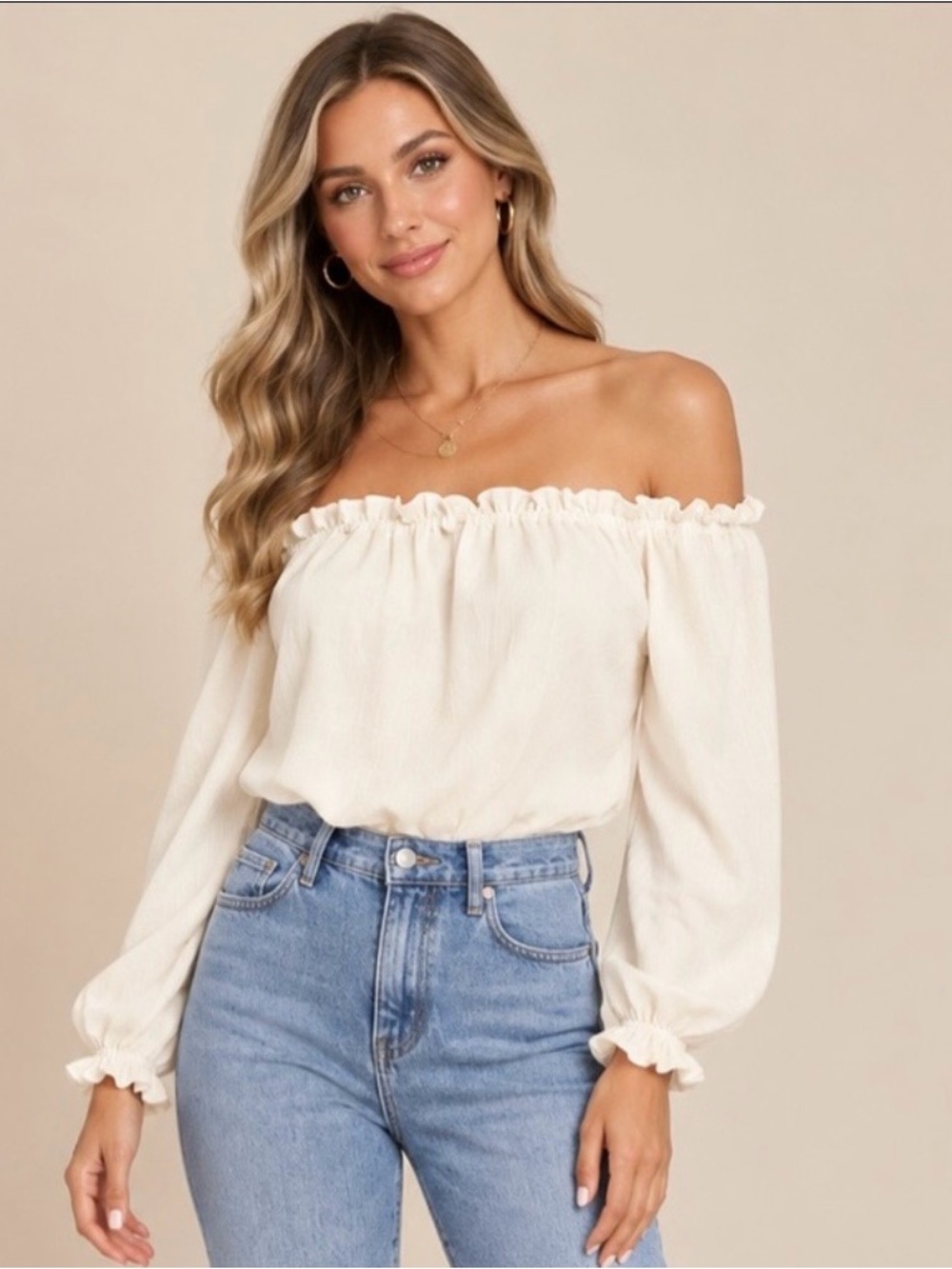 Boohoo EUC gorgeous Cream Off-Shoulder
Ruffle & Blouson waist Bodysuit size 6